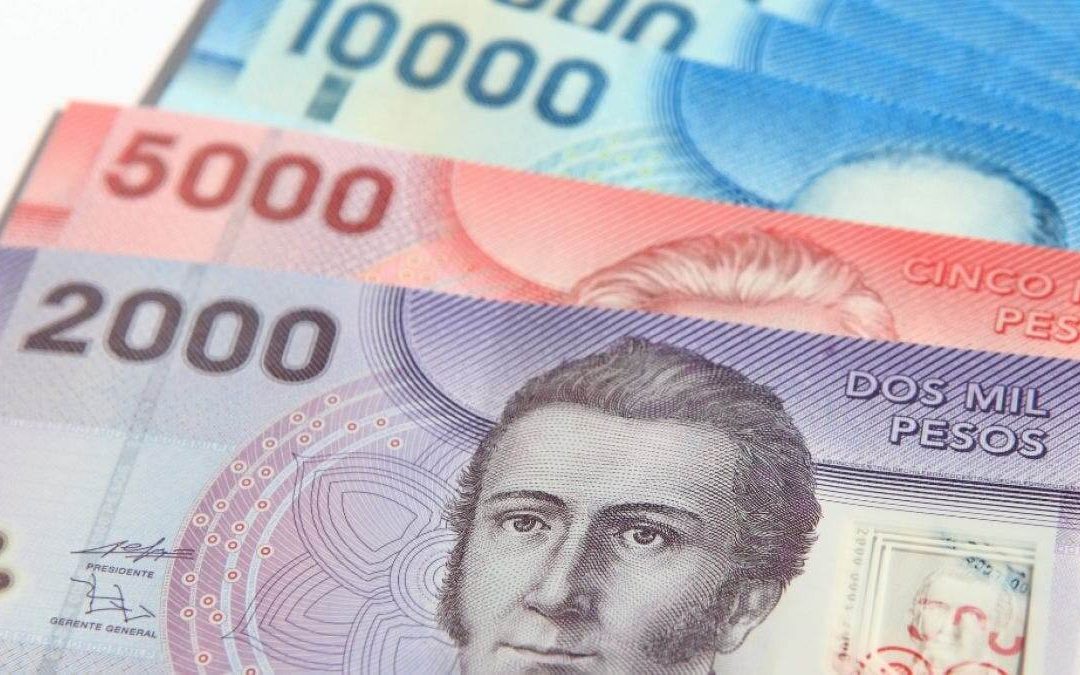 Reajuste del salario mínimo a $337 mil será ley